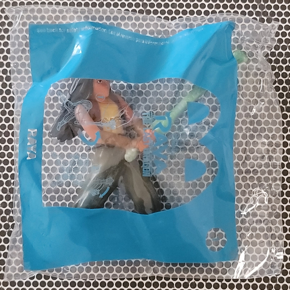 5/$13 NWT Raya Action Figure